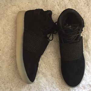 Adidas tubular